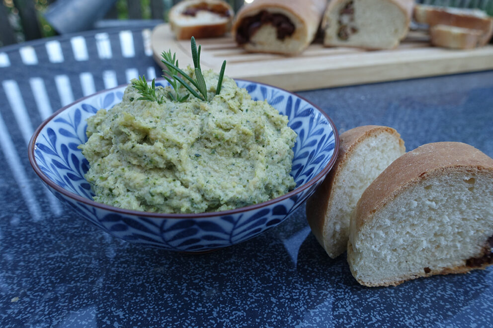 Zucchini-Aufstrich: einfaches &amp; leckeres Rezept | Waschbär-Magazin